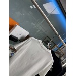 2025年5月21日入荷新作Prada半袖Tシャツ 原版复刻高級品香港の会社超厳選★入手困難/誕生日プレゼント/yinx工場