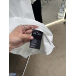 2025年5月22日入荷新作Prada半袖Tシャツ 原版复刻高級品香港の会社超厳選★入手困難/誕生日プレゼント/yinx工場