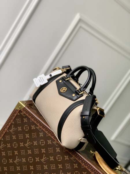 2025年6月26日Louis Vuitton バッグLV Biker  2025  Nicolas Ghesqire  LV Circle  6.7 Sarah :M14721:30CMx12CMx12CM 高品質人気の新作/誕生日プレゼ