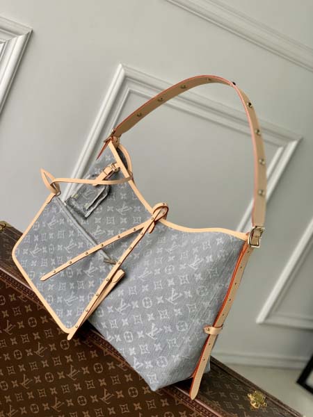 2025年6月26日Louis Vuitton バッグ CarryAll  2005  Monogram Denim  13 Zippy :M13289:39CMx30CMx15CM 高品質人気の新作/誕生日プレゼント/SQ工場