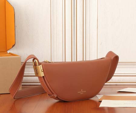 2025年6月26日Louis Vuitton バッグ Low KeyLV:M83546:28CMx13CMx5.5CM 高品質人気の新作/誕生日プレゼント/SQ工場