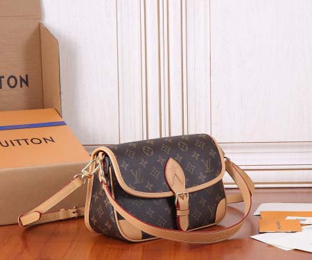 2025年6月26日Louis Vuitton バッグ Diane  1990  Monogram  Monogram Monogram :M45985:24CMx15CMx9CM 高品質人気の新作/誕生日プレゼント/SQ工場