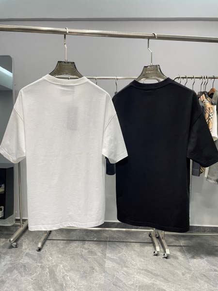 2025年6月30日入荷新作Gucci半袖Tシャツ 高级品超厳選★入手困難/誕生日プレゼント/MF工場