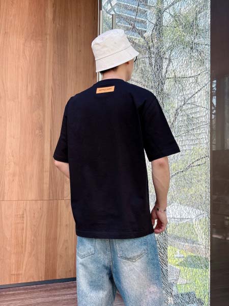 2025年6月30日入荷新作Louis Vuitton半袖Tシャツ 高级品超厳選★入手困難/誕生日プレゼント/MF工場