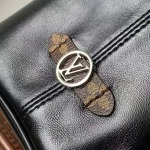 2025年6月26日Louis Vuitton バッグ LV Circle  6.7 Victorine :M14377:24CMx22.5CMx15.5CM 高品質人気の新作/誕生日プレゼント/SQ工場