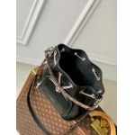 2025年6月26日Louis Vuitton バッグ LV Circle  6.7 Victorine :M14377:24CMx22.5CMx15.5CM 高品質人気の新作/誕生日プレゼント/SQ工場