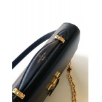 2025年6月26日Louis Vuitton バッグWallet On Chain Capucines  LV  Monogram Monogram :M12143:23CMx12CMx4CM 高品質人気の新作/誕生日プレゼント/SQ工場