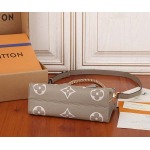 2025年6月26日Louis Vuitton バッグMonogram Empreinte  East West Giant Monogram :M23641:25CMx13CMx10CM 高品質人気の新作/誕生日プレゼント/SQ工場