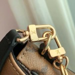 2025年6月26日Louis Vuitton バッグ  Monogram Reverse  LV Monogram Reverse Romy :M26587:23.5CMx12CMx4.3CM 高品質人気の新作/誕生日プレゼント/SQ工場
