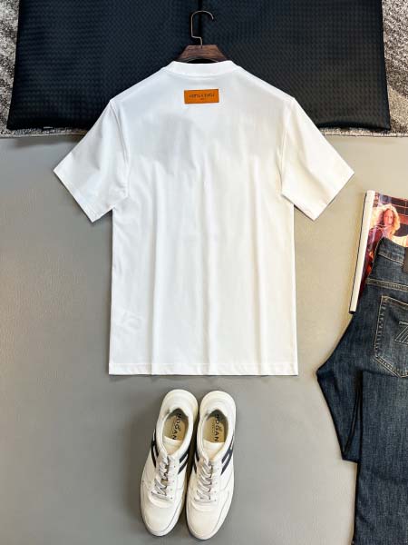 2025年7月1日入荷新作Louis Vuitton半袖Tシャツ 高级品超厳選★入手困難/誕生日プレゼント/MF工場