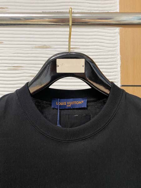 2025年7月1日入荷新作Louis Vuitton半袖Tシャツ 高级品超厳選★入手困難/誕生日プレゼント/MF工場