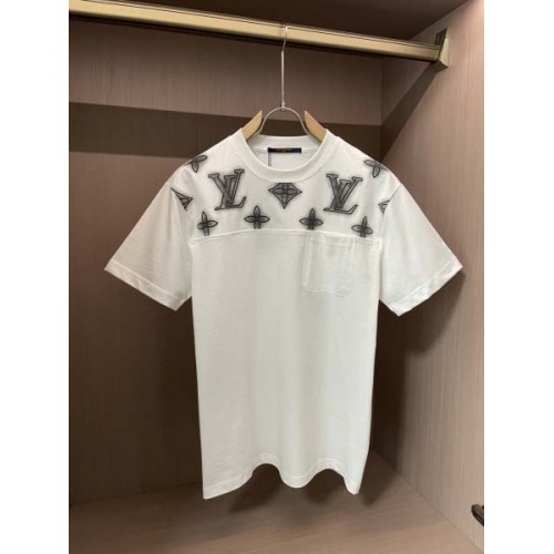 2025年7月10日入荷新作LOUIS VUITTON半袖Tシャツ 高级品超厳選★入手困難/誕生日プレゼント/SUS工場XS-L
