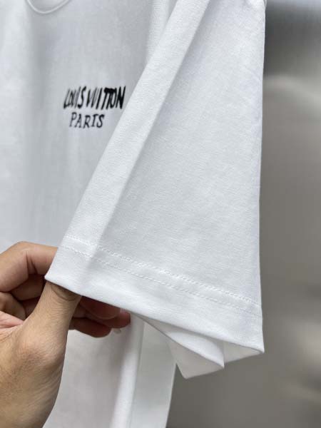 2025年7月22日入荷新作Louis Vuitton半袖 tシャツ人気商品/DW工場