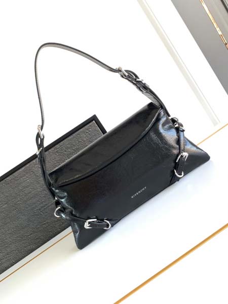 2025年7月10日入荷新作2025*  Givenchy ...