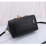 2025年7月10日入荷新作GIVENCHY Antigona Antigona  size:22*..20..13  199115極品/正規品同様/人気/革/バッグジバンシー/CX工場