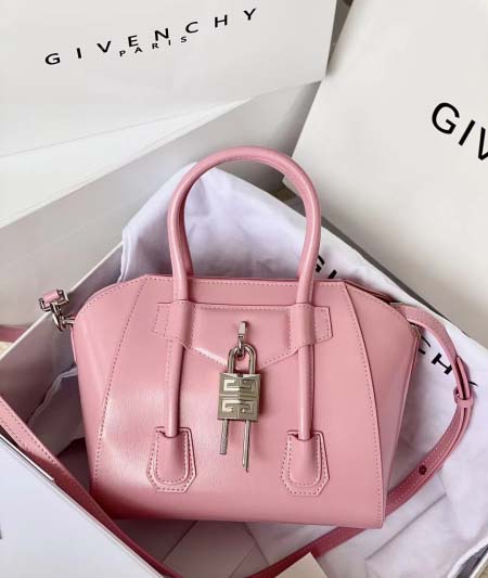 2025年7月10日入荷新作*GIVENCHY Antigo...