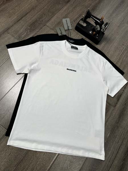 2025年7月10日入荷新作BALENCIAGA半袖Tシャツ...