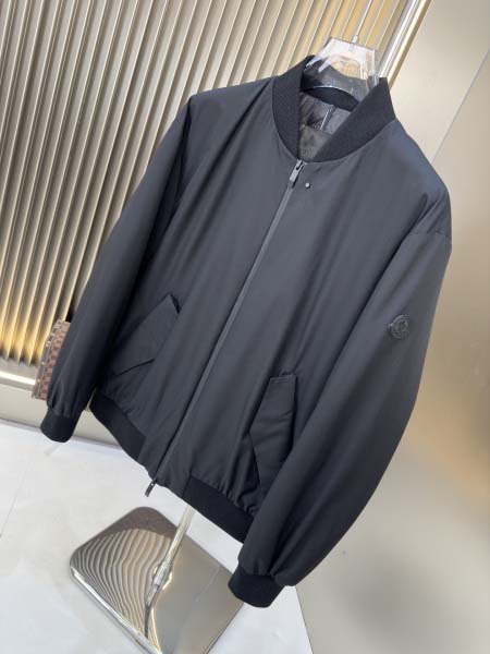 2025年8月23日入荷新作Moncler秋冬ダウンジャケット高品質人気商品/HC工場
