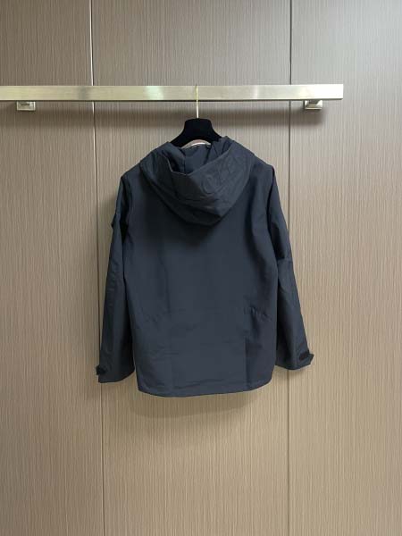2025年8月23日入荷新作Prada秋冬ジャケット高品質人気商品/HC工場