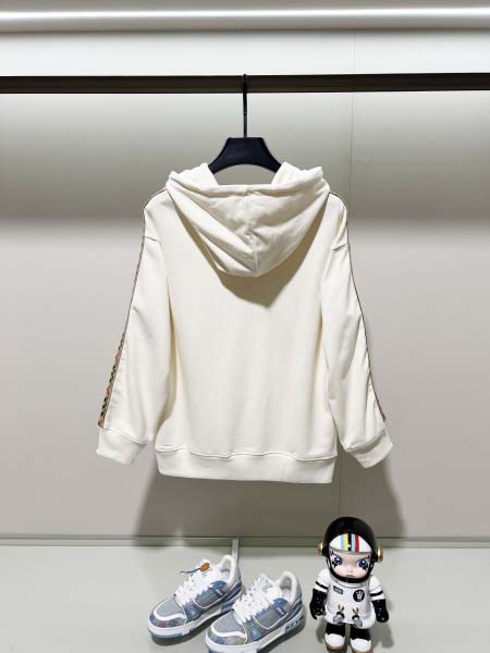 2025年8月23日秋冬入荷新作BURBERRYパーカー高品質人気商品/HL工場