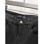 2025年8月8日入荷新作 LOUIS VUITTONジーパン高品質人気商品/DW工場30-36