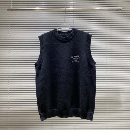 2025年8月23日秋冬入荷新作Dior ニットタンクトップ...