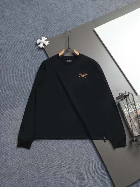 2025年8月24日秋冬入荷新作ARCTERYX長袖Tシャツ...