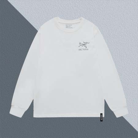 2025年8月24日秋冬入荷新作ARCTERYX長袖Tシャツ...