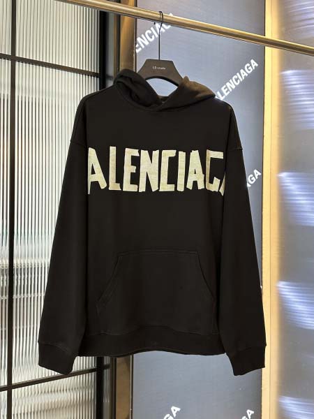 2025年8月28日秋冬入荷新作Balenciagaパーカー...