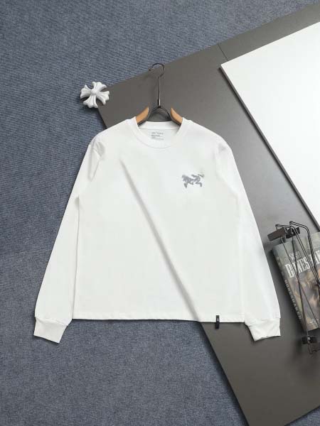 2025年8月28日秋冬入荷新作ARCTERYX長袖Tシャツ...