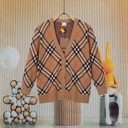 2025年8月28日秋冬入荷新作Burberryカーディガン...