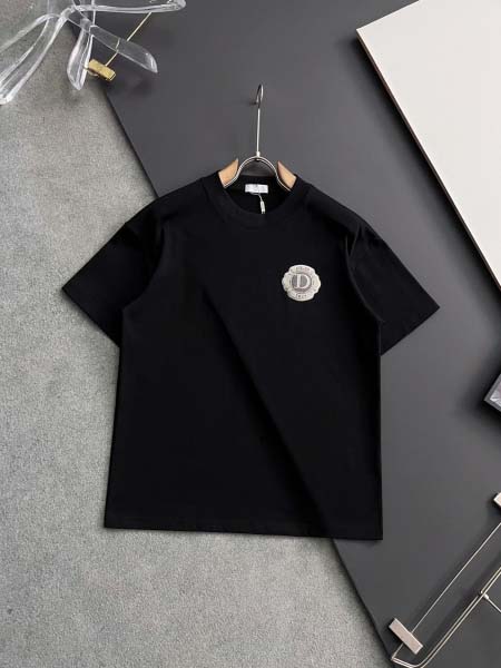 2025年8月29日入荷 新作Dior半袖 tシャツ高級なプ...
