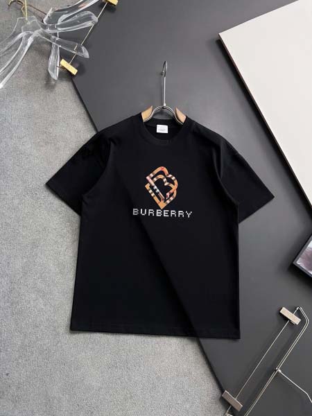 2025年8月30日入荷 新作Burberry半袖 tシャツ...