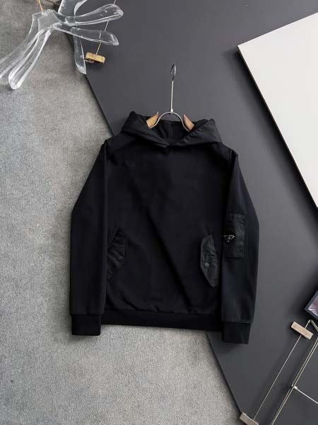 2025年8月30日入荷 新作Pradaスウェット 高級なプ...