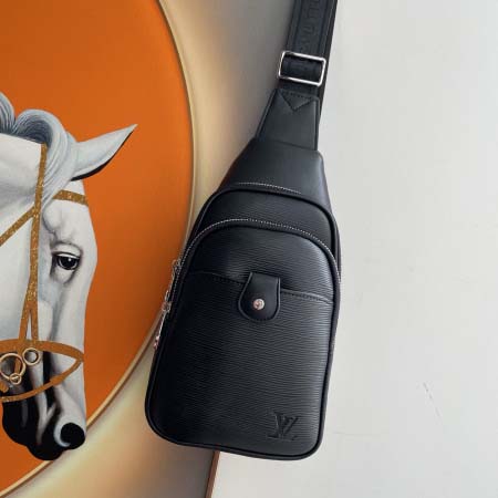 2025年9月4日入荷新作Louis Vuitton/人気/本革/バッグ 人気 おすすめ 父の日 誕生日/ギフト プレゼント 結婚式男友達の誕生日プレゼント