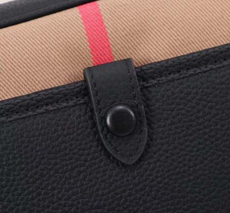 2025年9月5日入荷新作Burberry/人気/本革/バッグ 人気 おすすめ 父の日 誕生日/ギフト プレゼント 結婚式男友達の誕生日プレゼント