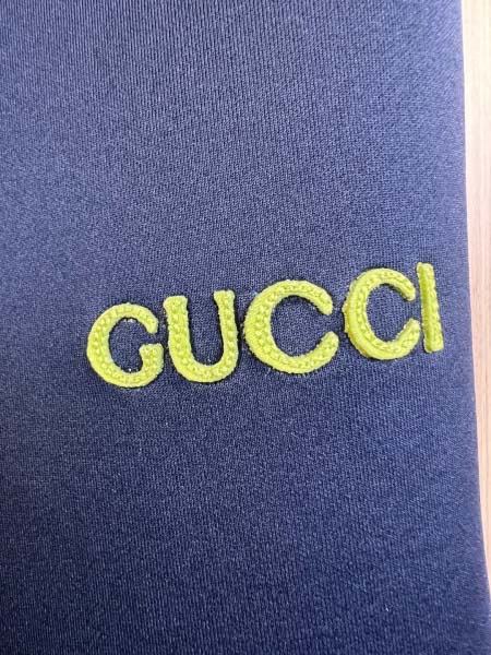 2025年9月15日入荷秋冬新作GUCCIズボン高品質人気商品/誕生日プレゼント/FF工場