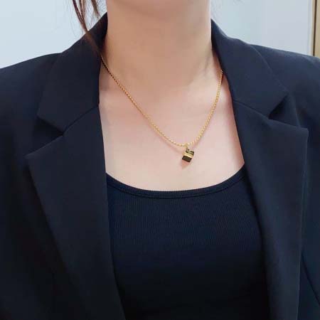 2025年9月25日入荷新品Celineネックレスギフト/誕生日/記念品/アクセサリーxin工場