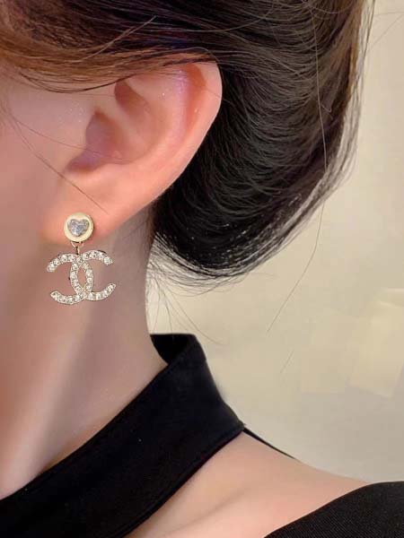 2025年9月25日入荷新品Chanelピアスギフト/誕生日/記念品/アクセサリーxin工場