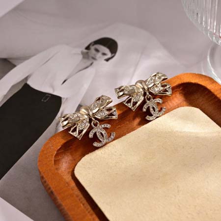 2025年9月25日入荷新品CHANELピアスギフト/誕生日/記念品/アクセサリーxin工場