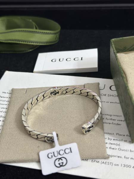 2025年9月25日入荷新品Gucci腕輪/ブレスレットギフト/誕生日/記念品/アクセサリーxin工場