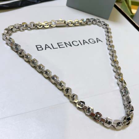 2025年9月25日入荷新品Balenciagaネックレスギフト/誕生日/記念品/アクセサリーxin工場