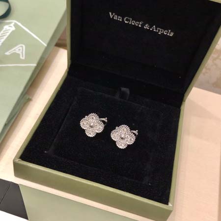 2025年9月25日入荷新品Van Cleef?&?Arpelsピアスギフト/誕生日/記念品/アクセサリーxin工場