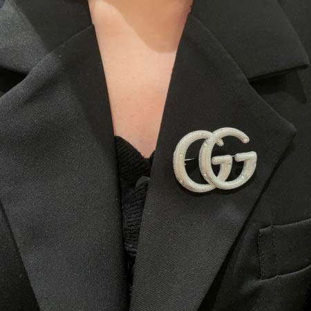 2025年9月25日入荷新品Gucciブローチギフト/誕生日/記念品/アクセサリーxin工場