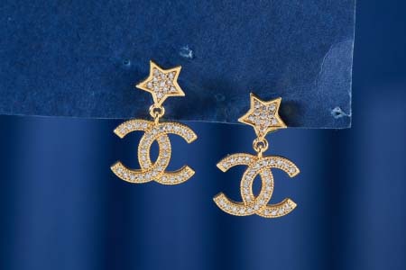 2025年9月25日入荷新品Chanelピアスギフト/誕生日/記念品/アクセサリーxin工場