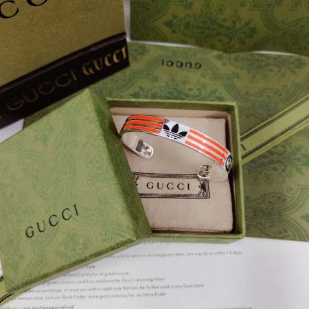 2025年9月26日入荷新品Gucci 腕輪/ブレスレットギフト/誕生日/記念品/アクセサリーxin工場
