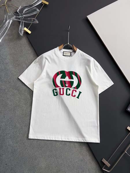 2025年9月2日入荷 新作Gucci半袖 tシャツ高級なプ...