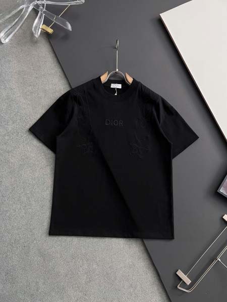 2025年9月2日入荷 新作Dior半袖 tシャツ高級なプレ...