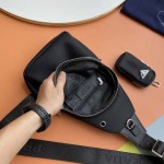 2025年9月4日入荷新作Prada/人気/本革/バッグ 人気 おすすめ 父の日 誕生日/ギフト プレゼント 結婚式男友達の誕生日プレゼント