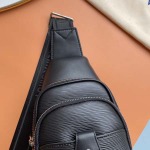 2025年9月4日入荷新作Louis Vuitton/人気/本革/バッグ 人気 おすすめ 父の日 誕生日/ギフト プレゼント 結婚式男友達の誕生日プレゼント